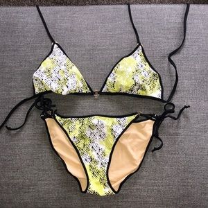 BCBG Maxazria string bikini